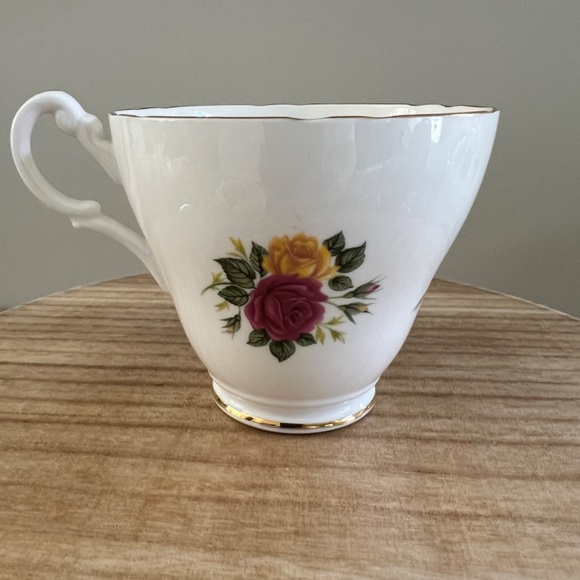 Vintage Royal Ascot Cup & Saucer - Picture 8 of 13